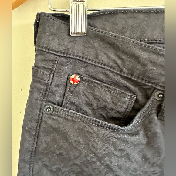 Hudson | Black Jeans with Textured Print, Size 29 ✨ - Picture 5 of 9